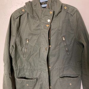 Love Tree - Green Jacket